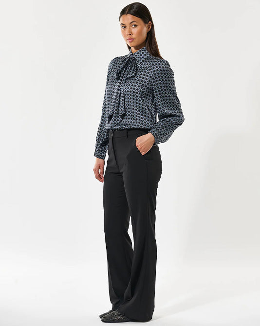 Kikki Silk Scarf Tie Neck Blouse in Massao Blue