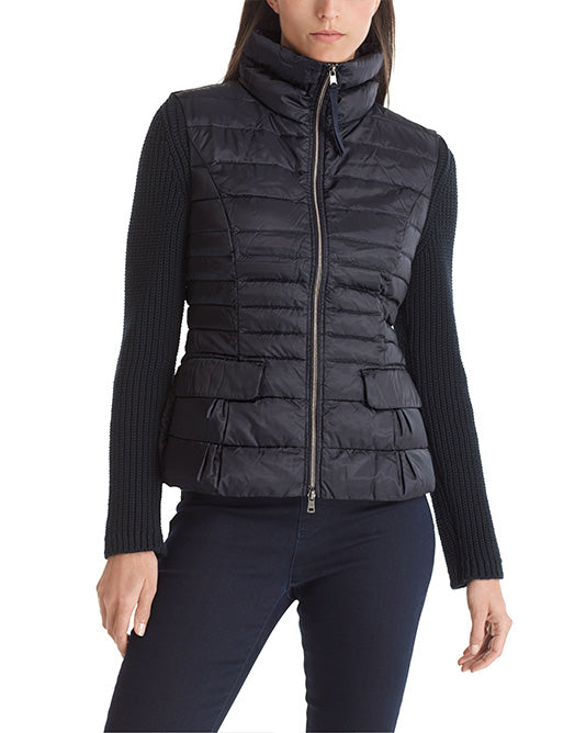 Essential Fitted Gilet in Black