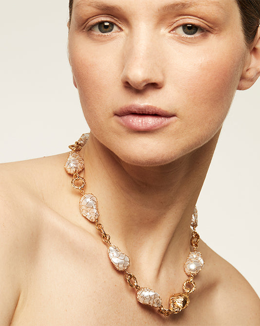 Net Covered Pearl Choker