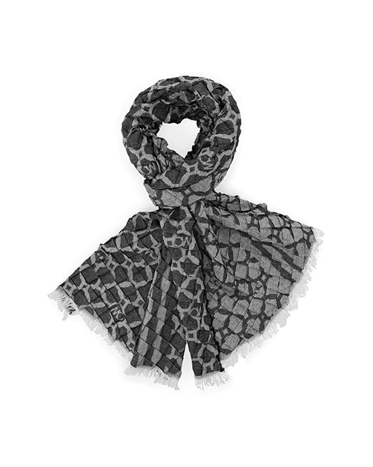 Diamond Pattern Scarf