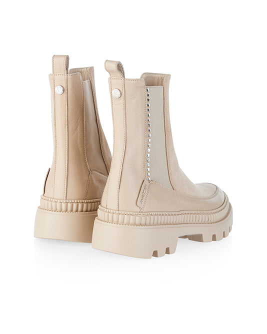 CHUNKY Chelsea BOOT IN CREAM