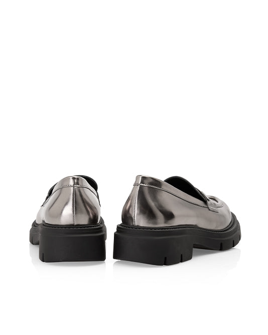 METALLIC LOAFER