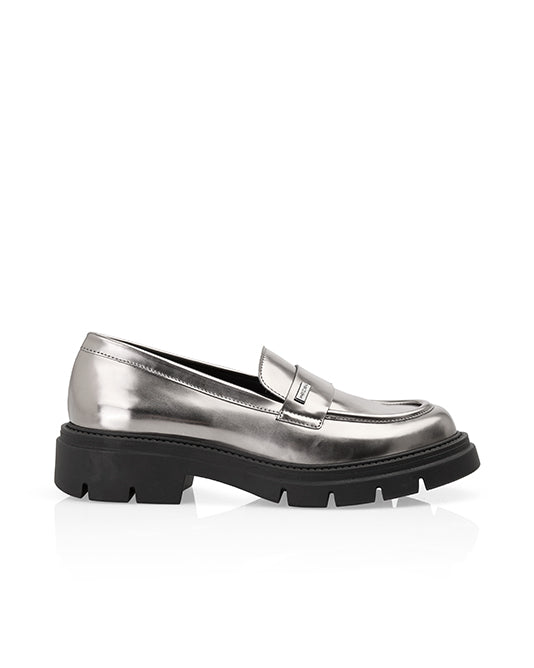 METALLIC LOAFER