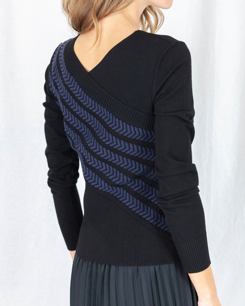 LAST ONE Ribbed Asymmetric Chevron Pattern Sweater