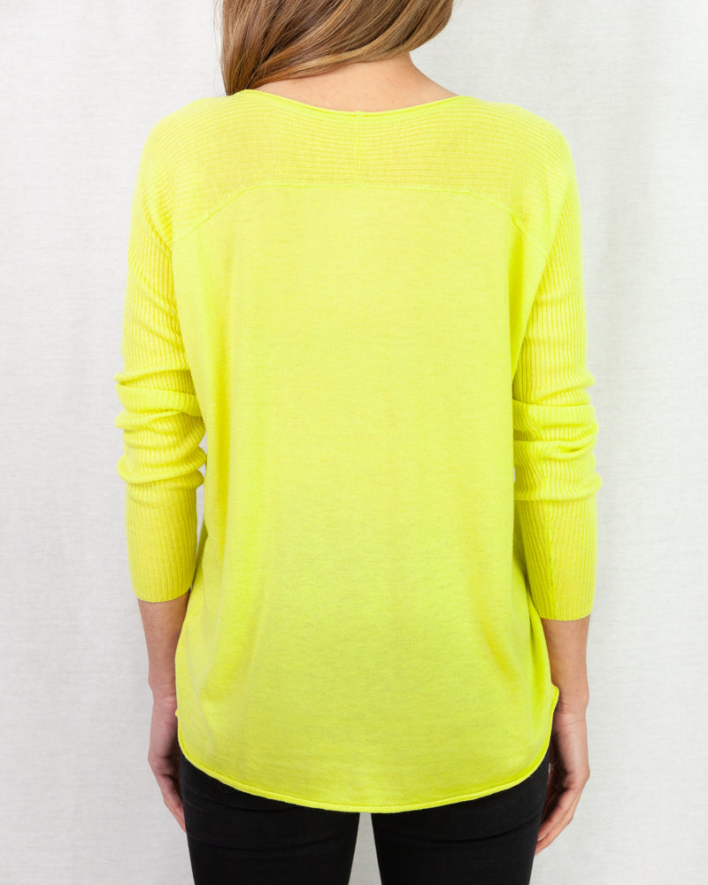 Fine Lime Sweater With Raglan Sleeve