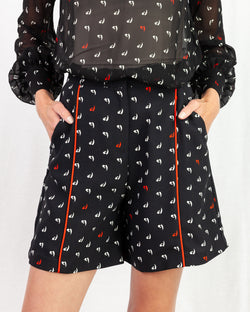 Black Mid-rise printed tailored short